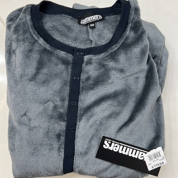 Womens brand new plush “Don’t give a flock” onesie. Great Halloween costume! - Picture 3 of 5